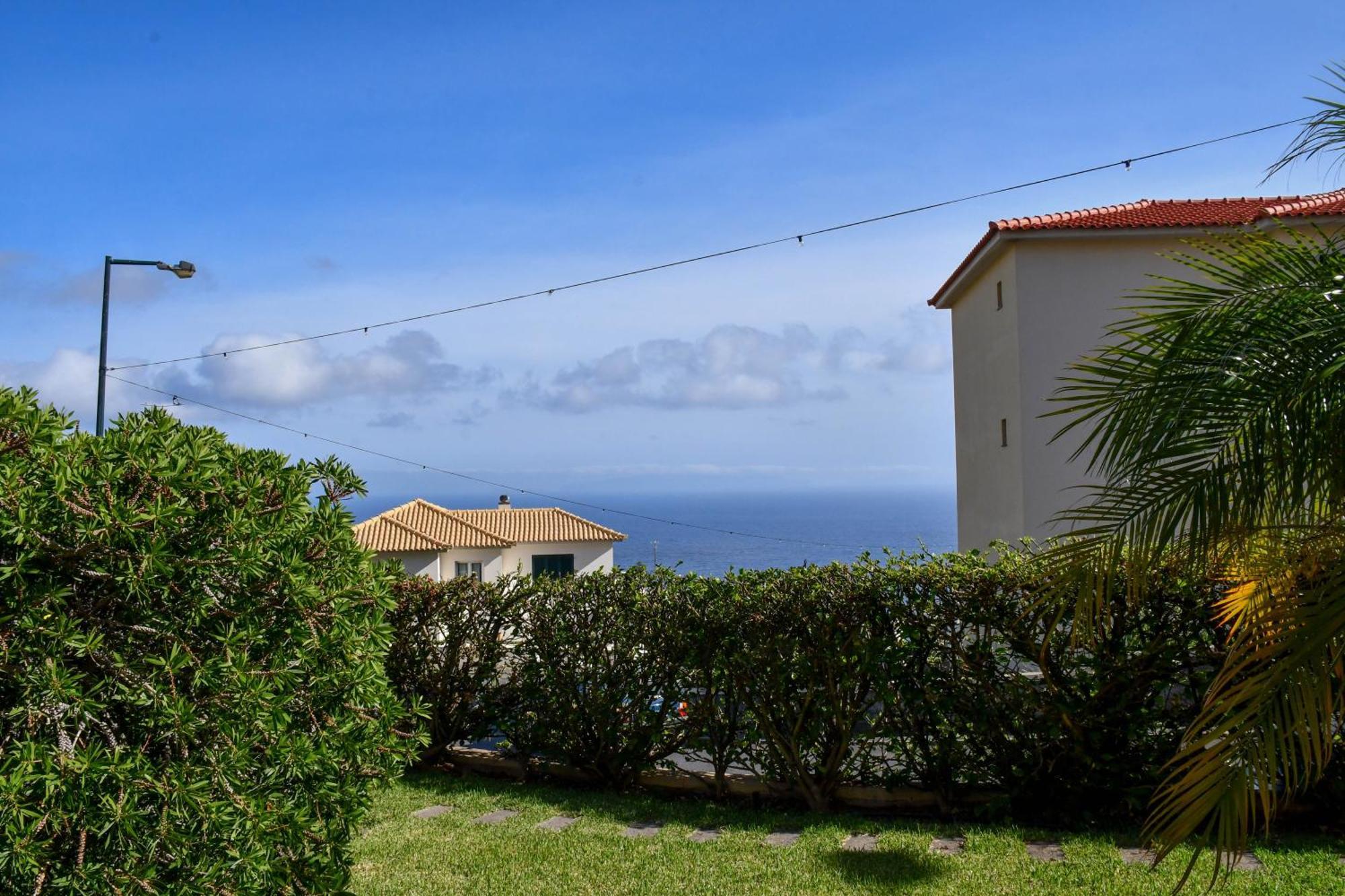 Tranquility Apartment Canico  Bagian luar foto